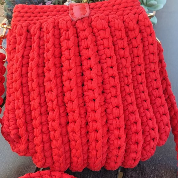 Handcrafted Crochet Sea Shell Handmade Bag, Shoulder Bag, Woven Purse, Knit Bag - Picture 3 of 7